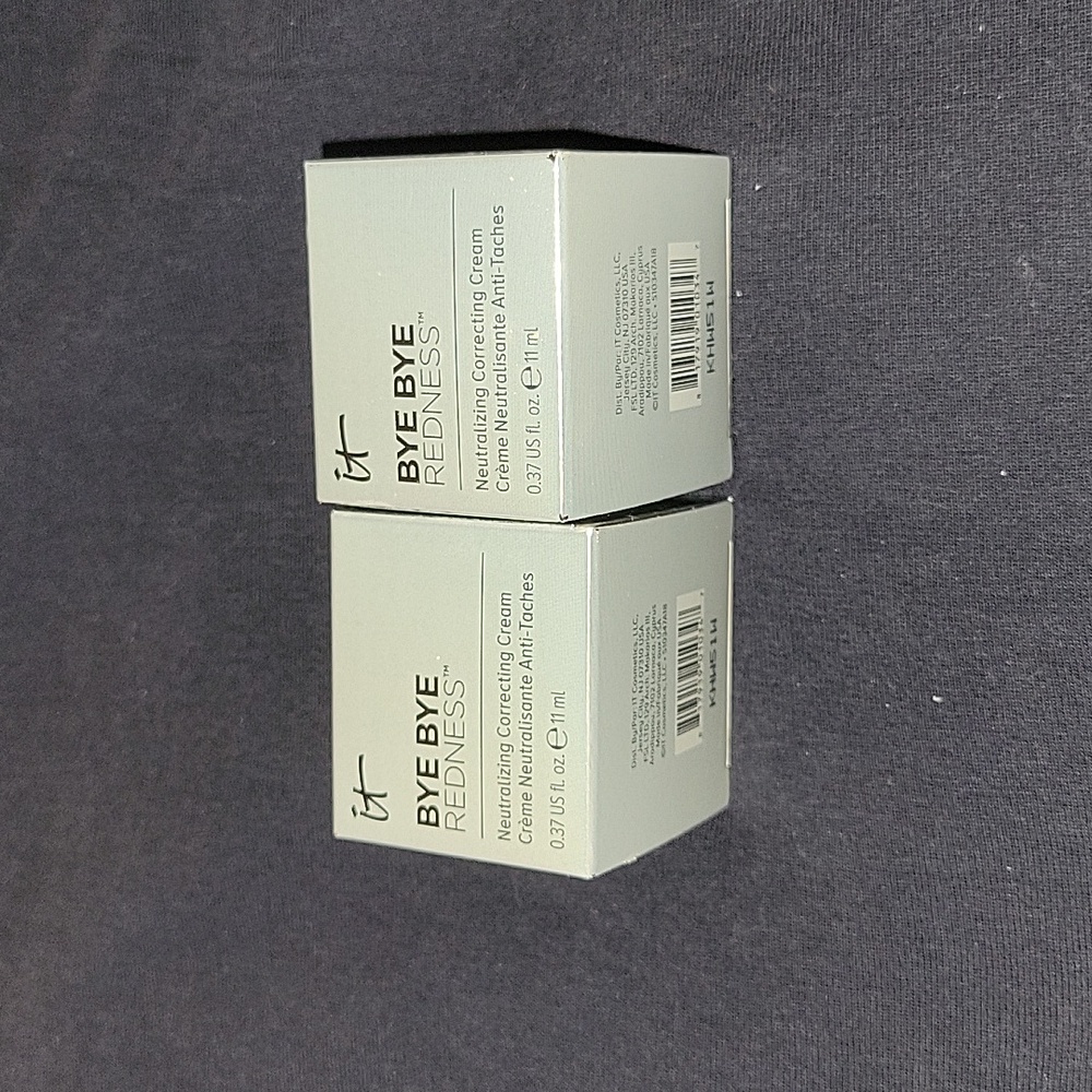 It Bye Bye Redness Neutralizing Cream (2)